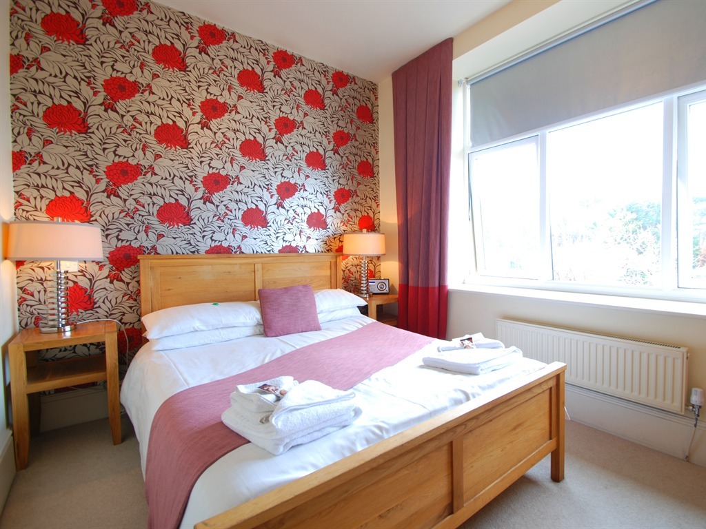 Double room-Luxury-Ensuite with Bath-Partial sea view-Sea & mountain view