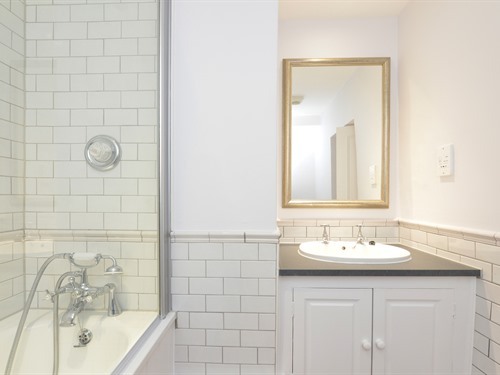 Super modern Bathrooms - a choice of Walk-in Shower & Bath with Shower