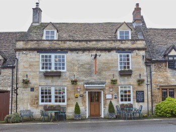 400 year old Cotswold Inn