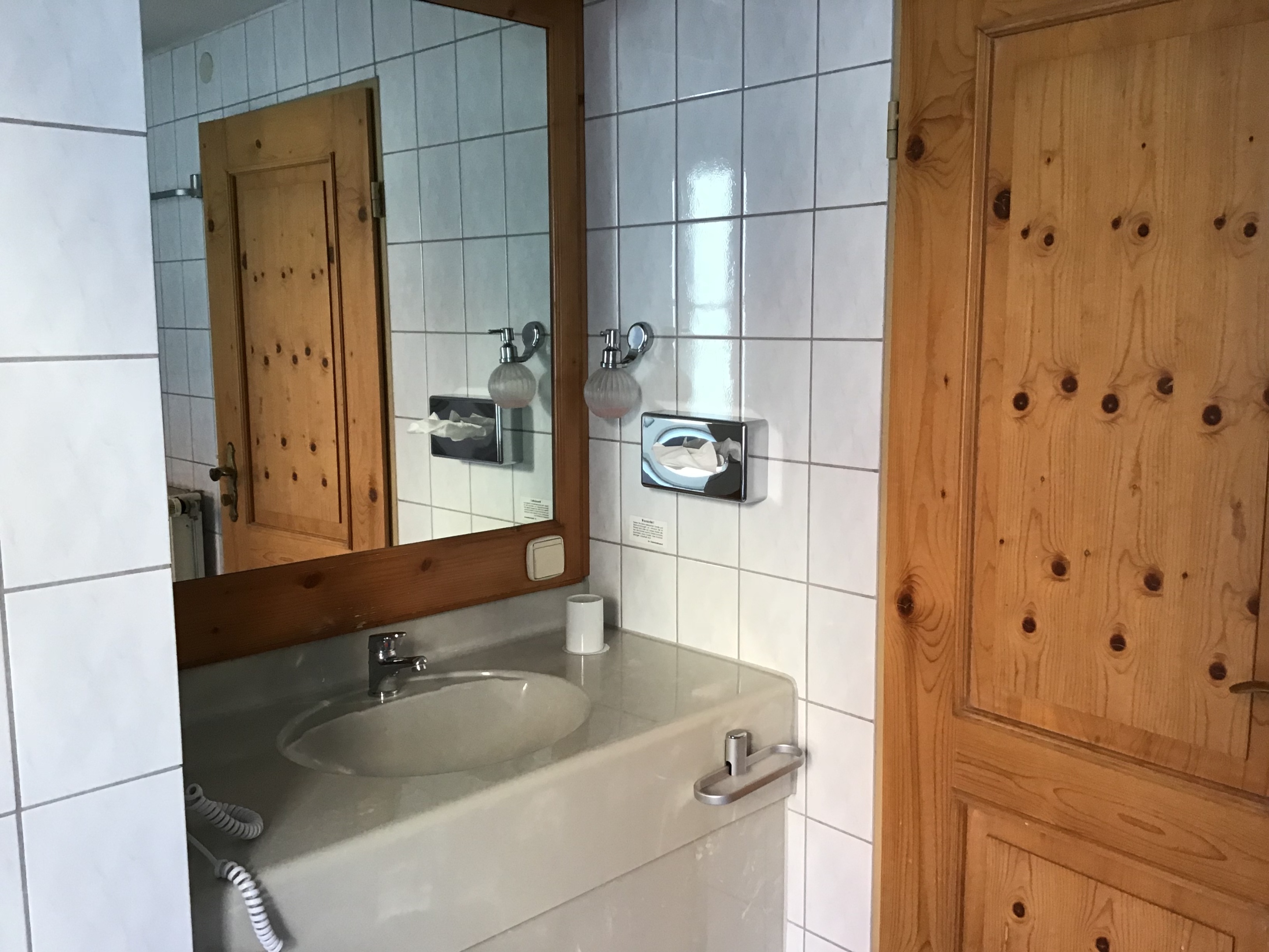 Single room-Standard-Private Bathroom