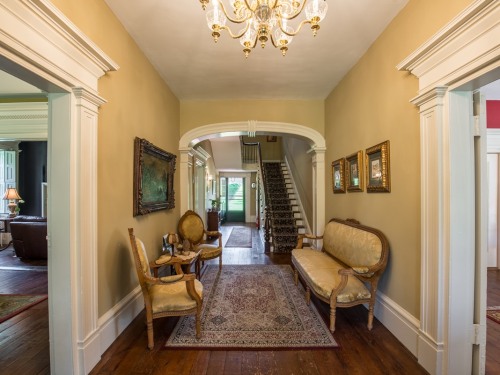 Lobby - Hallway