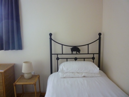 Twin  ground floor bed room in Holiday cottage