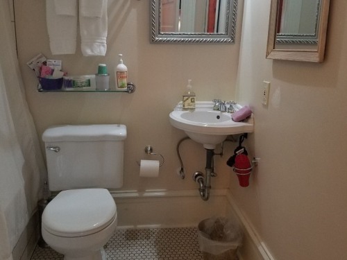 Holmes Bathroom