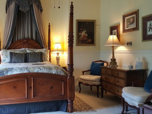 Victorian Guest Room