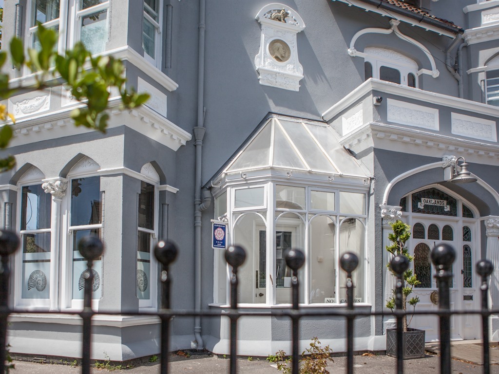 Oaklands Guest House, Weymouth Homepage