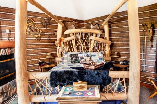 Alaska Room