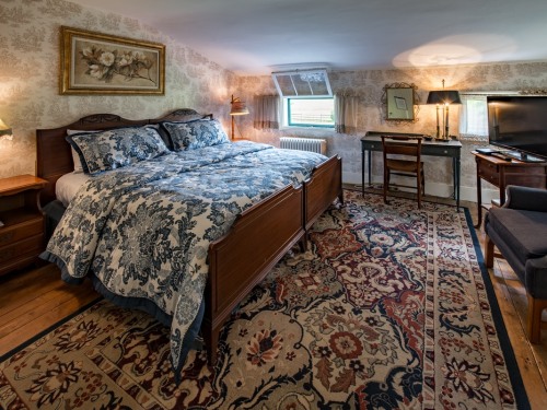 Guest Room - Blue Room