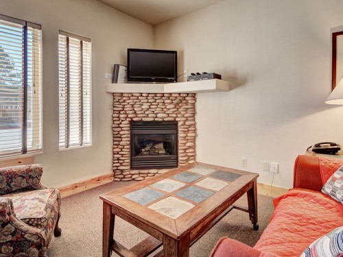 2 Queen Mini Suite