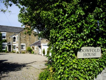 Dowfold House Luxury Bed and Breakfast - view from the road