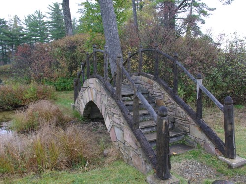 Stone Bridge to the Tea House Island