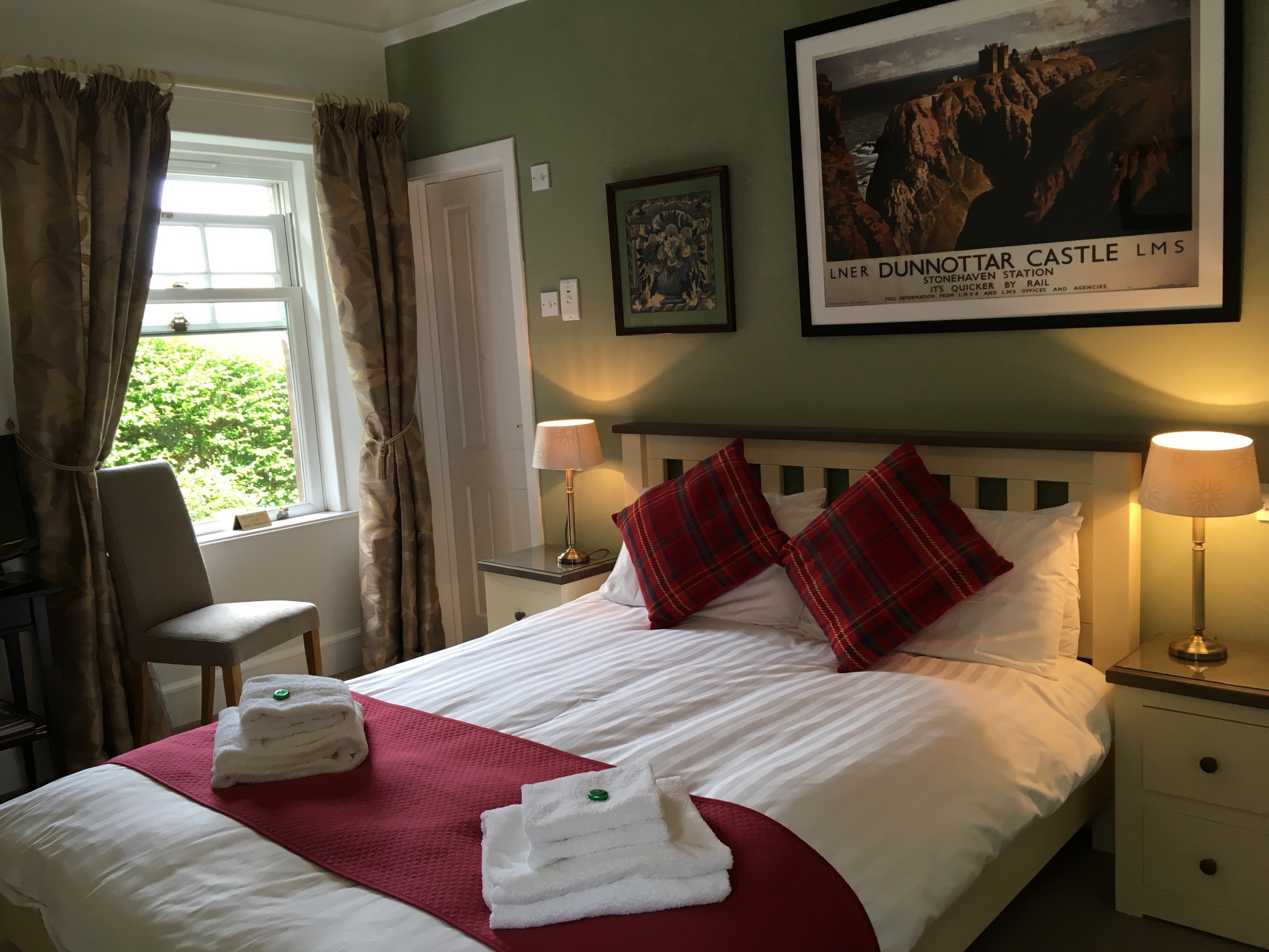 Double room-Superior-Ensuite with Shower-Garden View-MORVEN - Base Rate