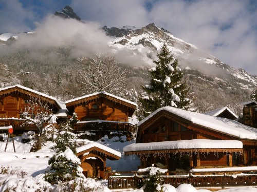 les greniers du Mont-blanc, micro village alpin