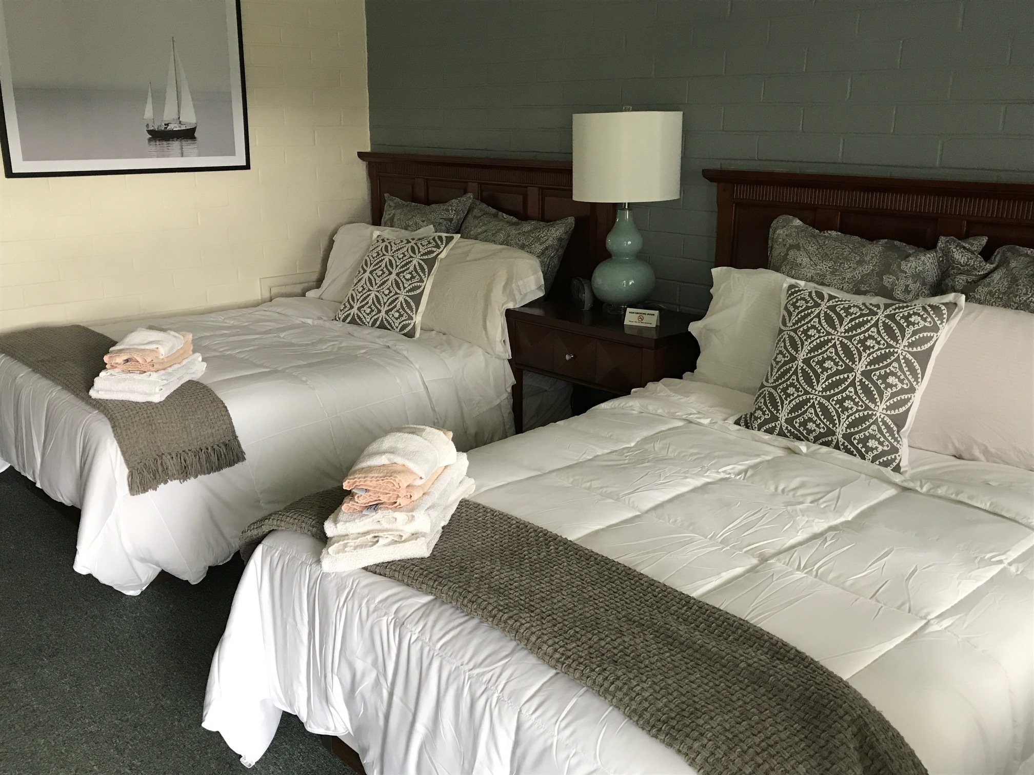 Quad-Ensuite-Comfort-Double Full Beds #5