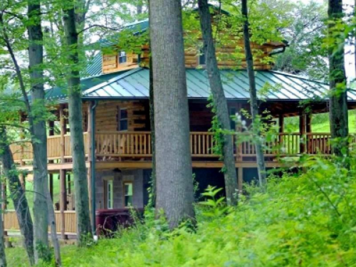 Tall Pine Cabin; Sleeps 12 Adults