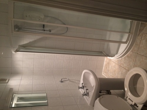 Double / Twin Bathroom