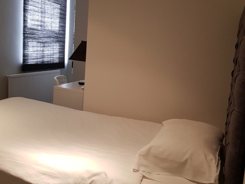 Single Bed En-Suite Room