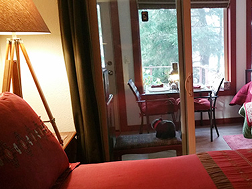 Bears Den-Suite-Triple room-Private Bathroom-Ocean View - Base Rate