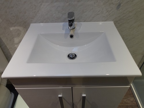 Bathroom vanity unit