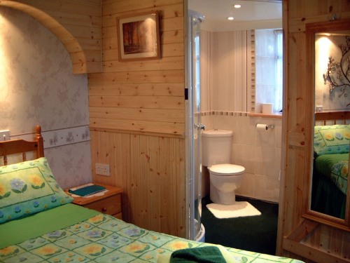 Forest Glade bedroom and shower room