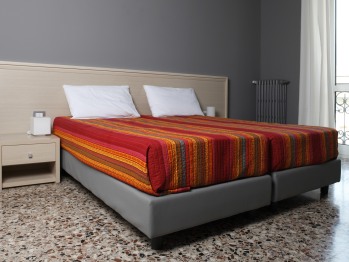 Ello Hotels Guest Houses And Bed And Breakfasts Cheap