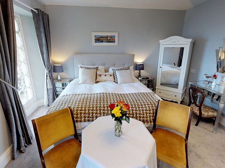 Admiral Suite-Superior-Double room-Ensuite-Sea View - Base Rate
