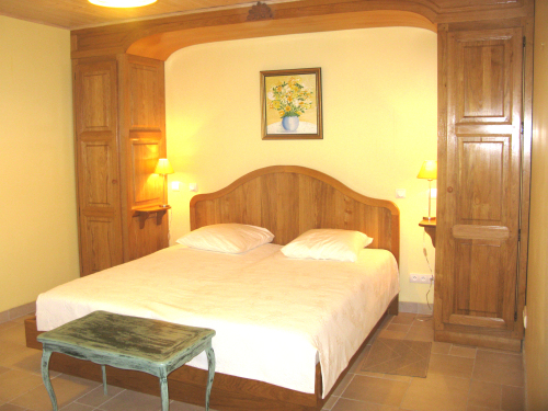 chambre Jonquille : le lit