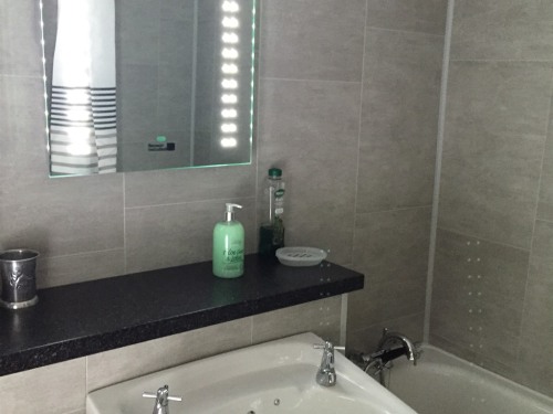 Cottage-Family-Private Bathroom-Garden View-self-catering