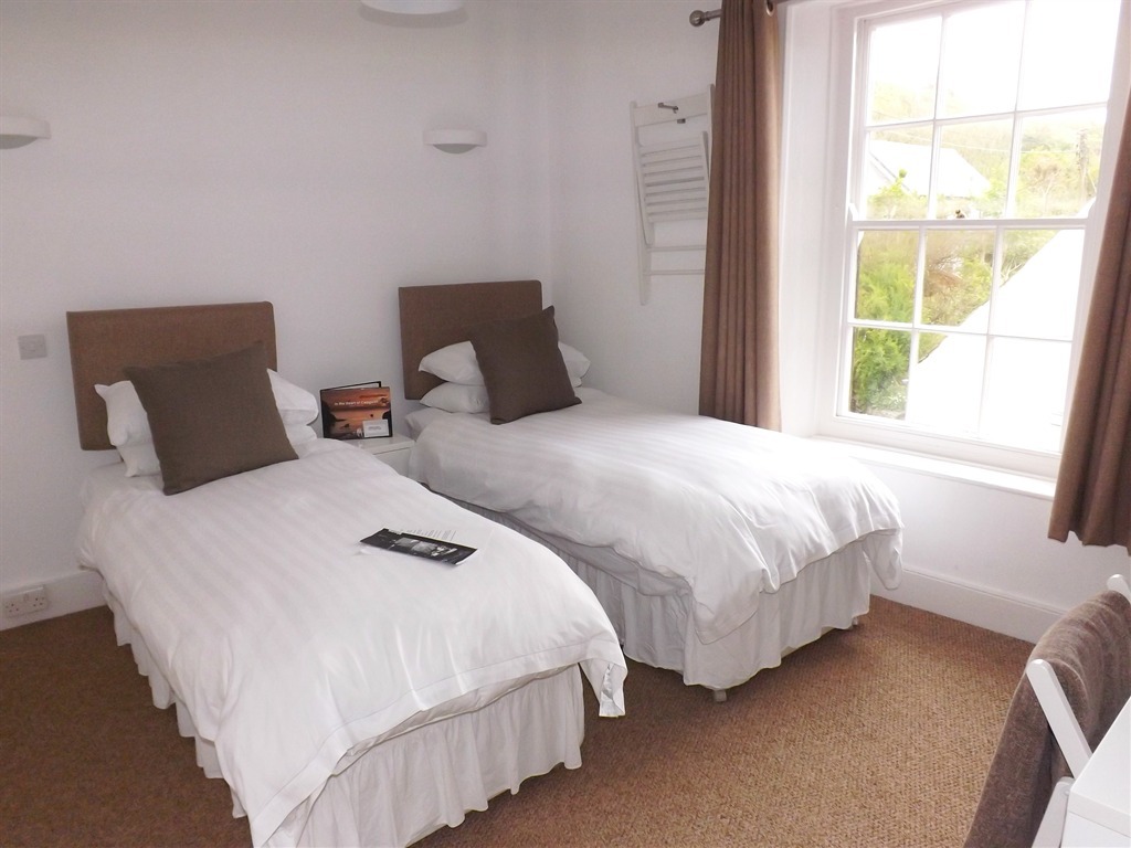 Double or Twin-Ensuite-Sea View