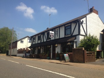 Tring Hotels Guest Houses And Bed Breakfasts The Heath Inn Front Of Hotel