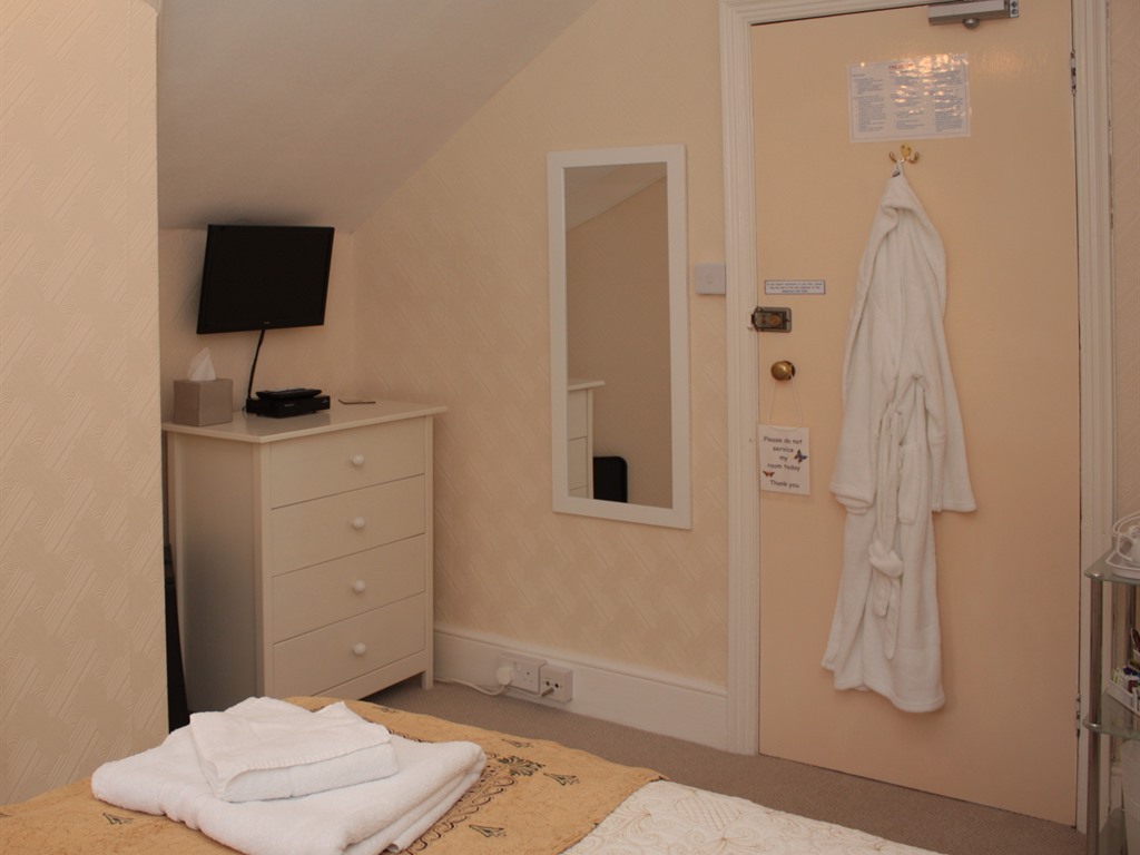 Double room-Ensuite-Room 5 - Base Rate