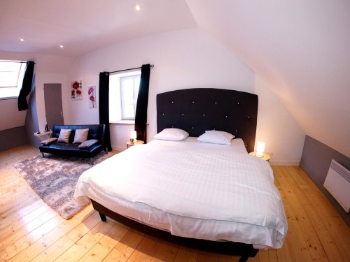 Chambre Larousse