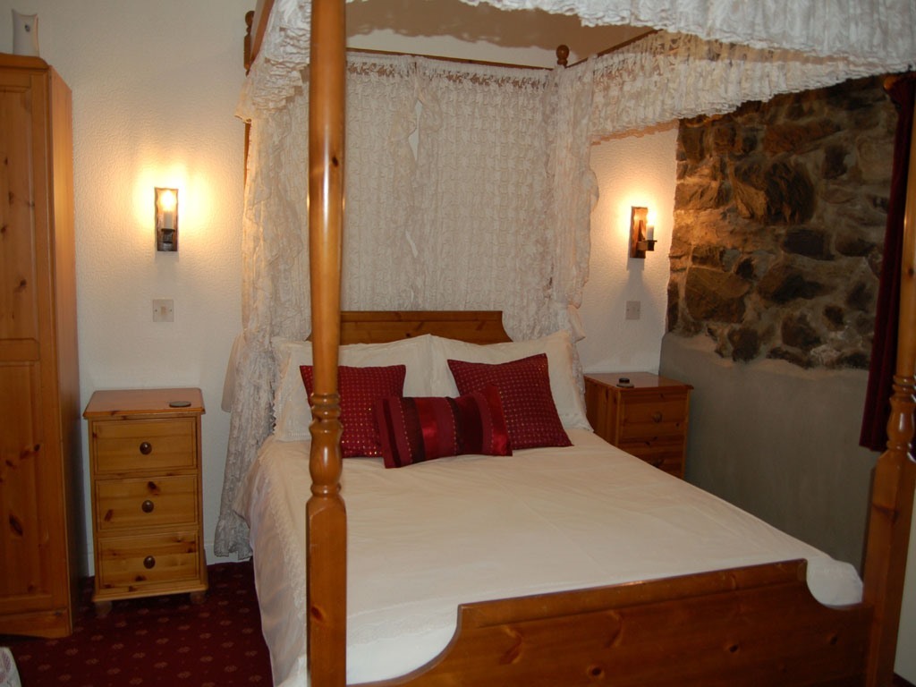Double room-Ensuite with Shower-Snowy Peaks