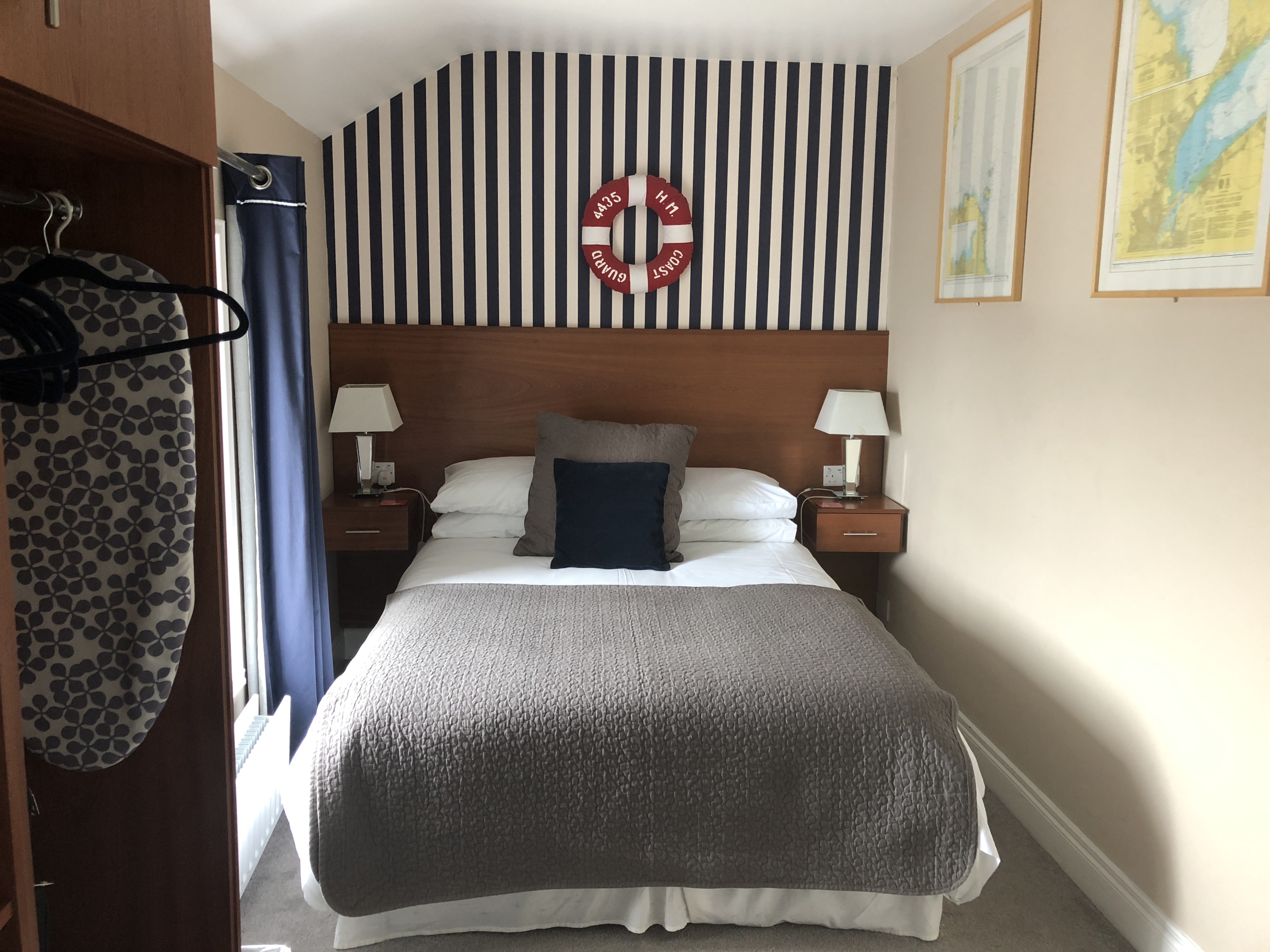 Double room-Standard-Ensuite with Shower-Partial sea view-McArthur