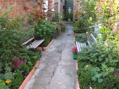 Beverley Guest House Side Gardens