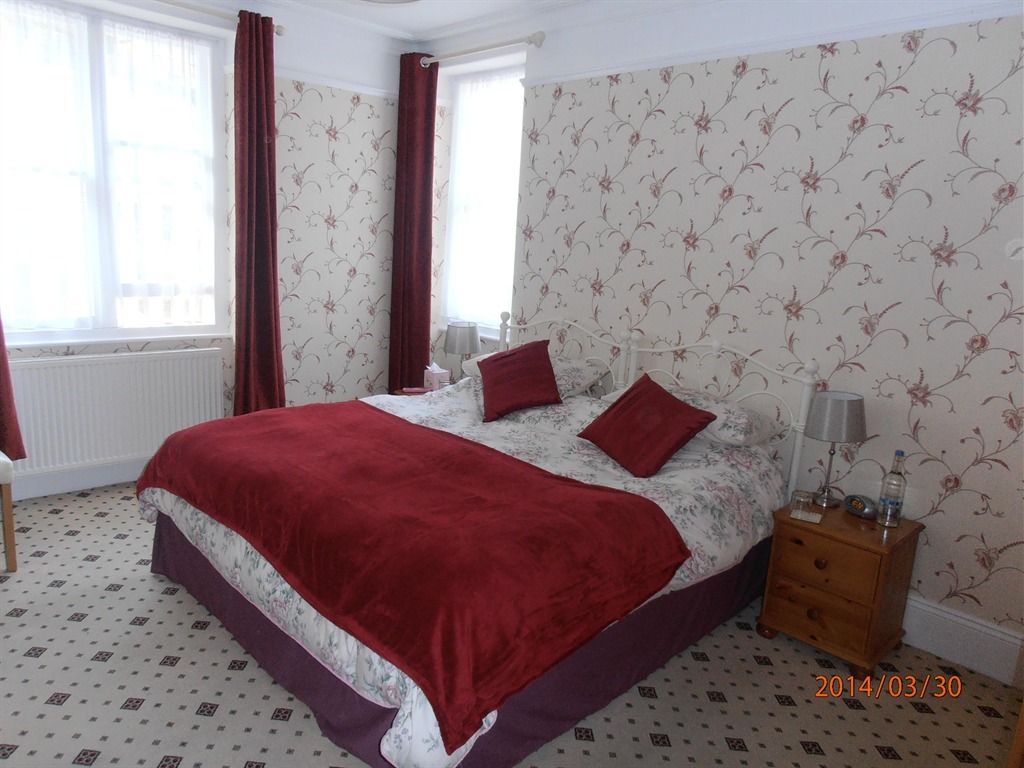 Family room-Ensuite-Superking-River view - Base Rate
