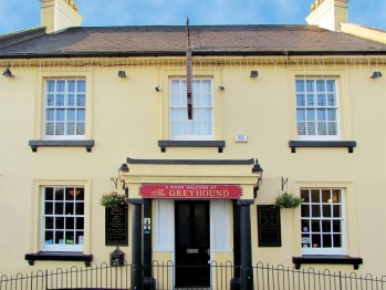 Tring Hotels Guest Houses And Bed Breakfasts 26 Properties In Or Near To Hertfordshire