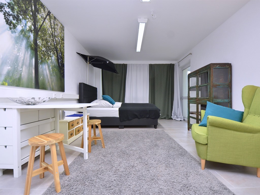 Apartment-mit Verbindungstür-Eigenes Badezimmer-Balkon-Vivi