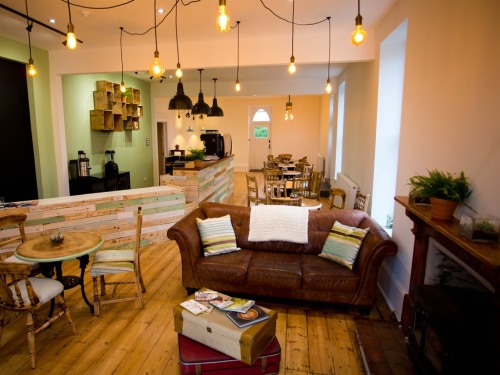 The Smugglers Rest - Motehoe - Miss Fea's Cafe Lounge Area