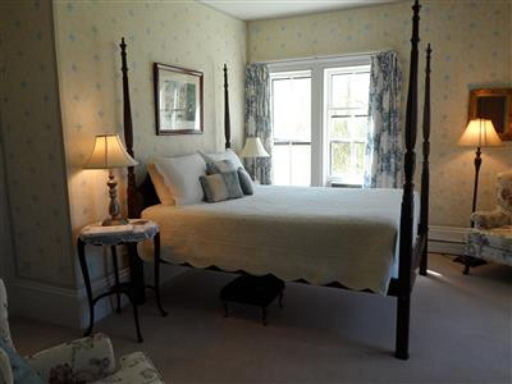 Double room-Ensuite-Queen-Street View-Room 2