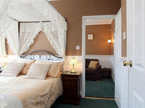 Four Poster Suite (Adjoining Rooms) - First Floor