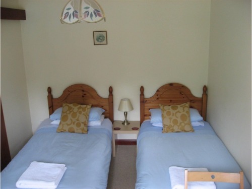 Bedrooms for Room 1, 2 and 3 either have a twin bed or double bed