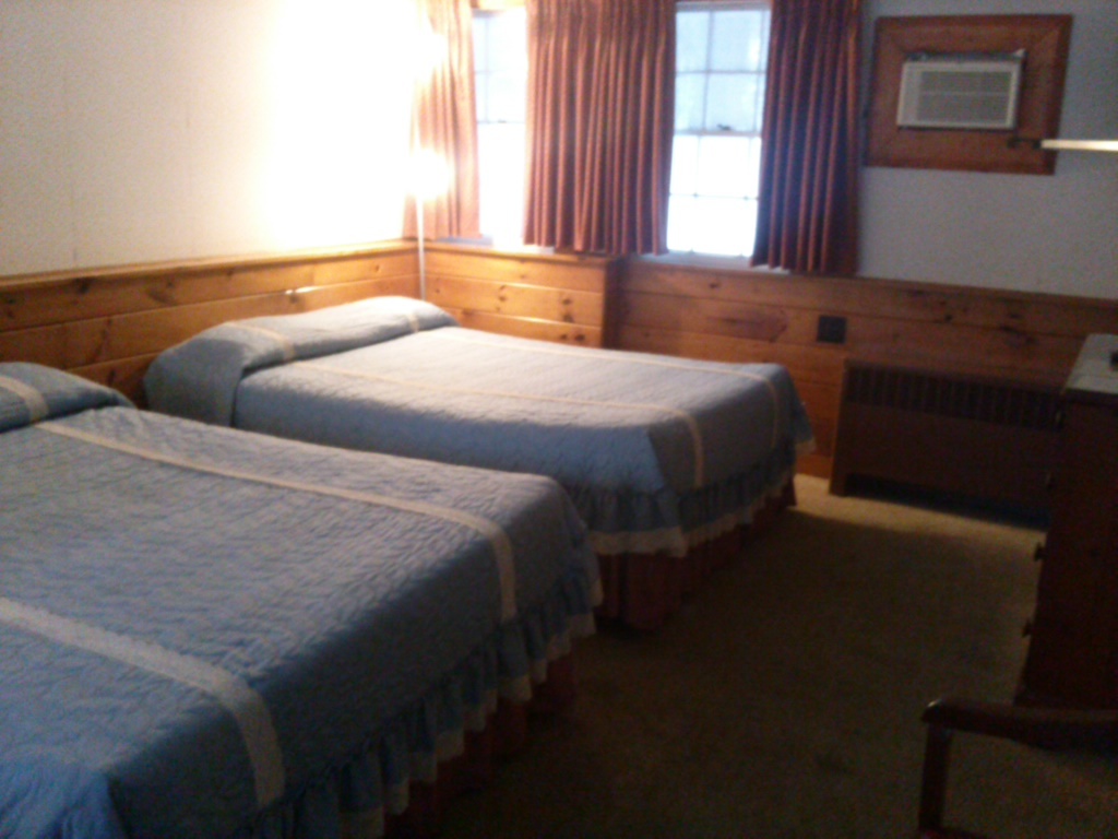 Quad room-Ensuite-Standard-Room #22 (2 double beds)