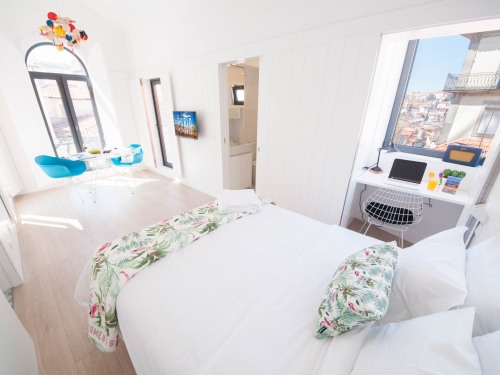 Un lit confortable et une smart TV avec accès à Netflix et Youtube vous attendent.