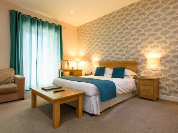 Par Hotels Guest Houses And Bed And Breakfasts Cheap Par