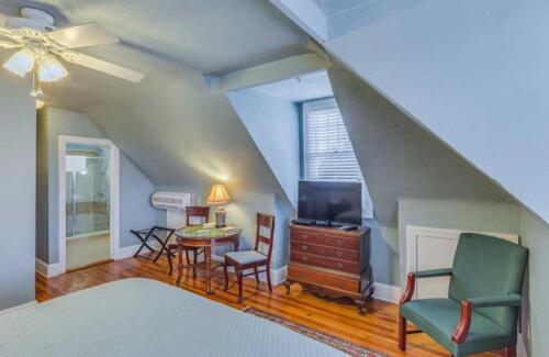Windsor Suite