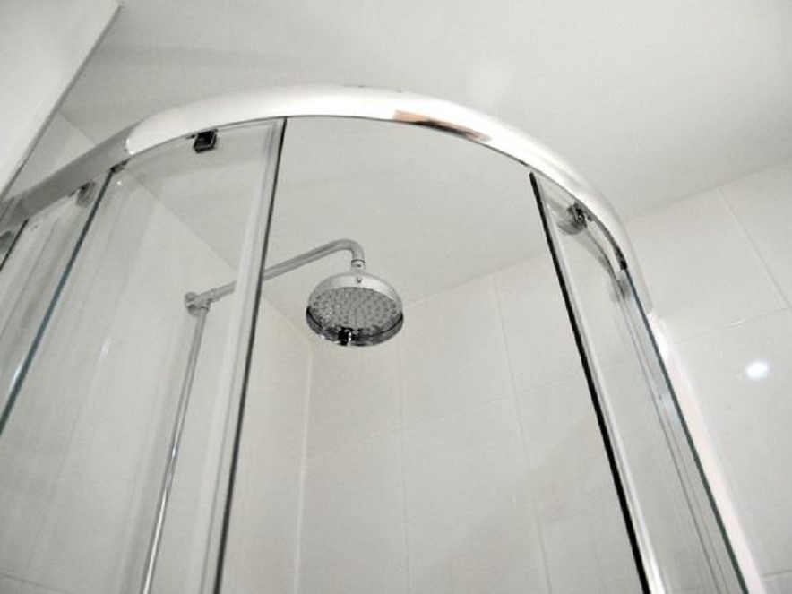 Single room-Standard-Ensuite with Shower
