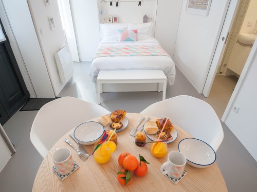 Bienvenue dans notre studio au cœur des caves de Porto.