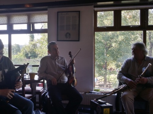 Occasional trad sessions at The Meetings