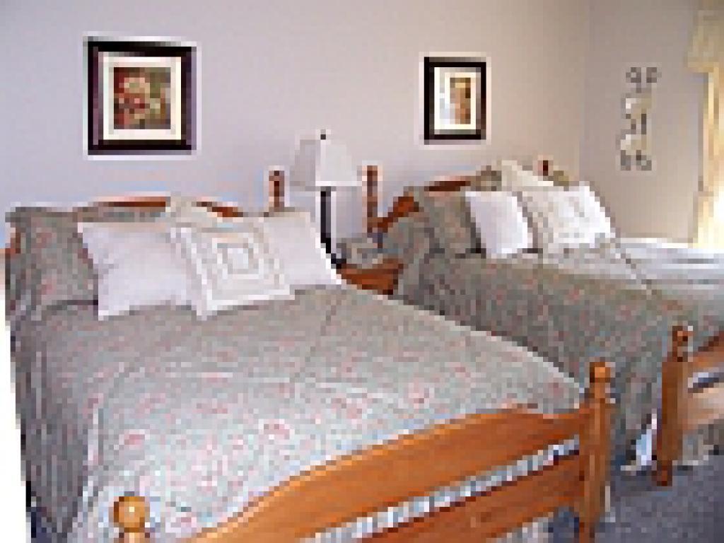 Quad room-Ensuite-Standard-Arthur Room 6 - Base Rate