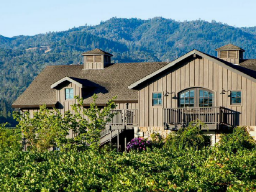 Salvestrin Winery and estate vineyards are steps away from the Inn. Guests can also enjoy a short walk to charming downtown St. Helena.